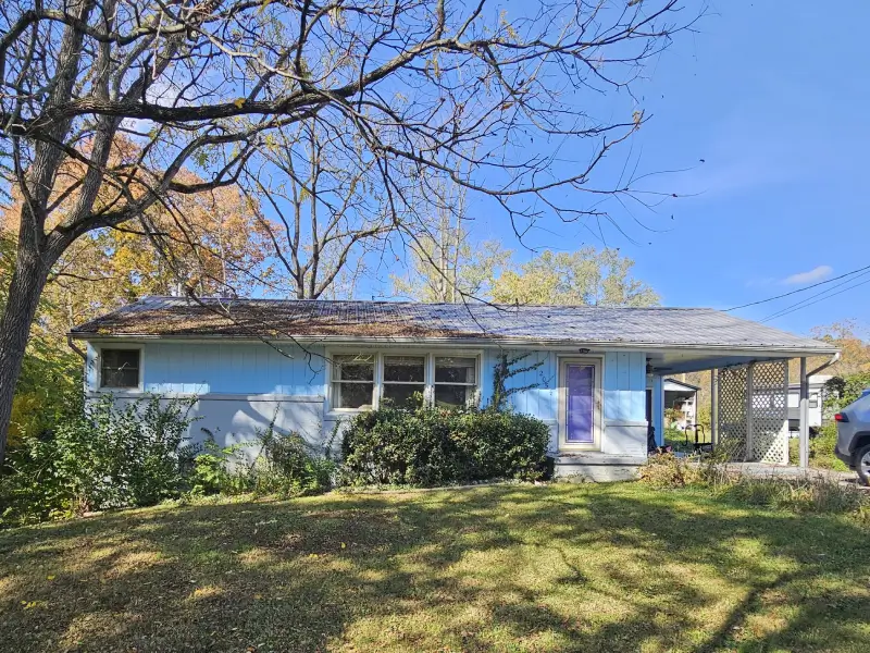 Whitley Hamilton Home Buyers Exterior Before Whitley Hamilton Home Buyers Exterior Before