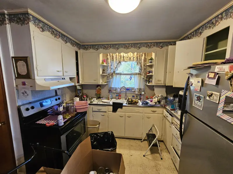 Whitley Hamilton Home Buyers Kitchen Before Whitley Hamilton Home Buyers Kitchen Before