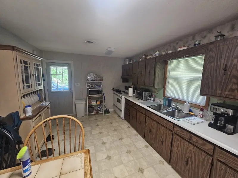 Whitley Hamilton Home Buyers Kitchen Before Whitley Hamilton Home Buyers Kitchen Before